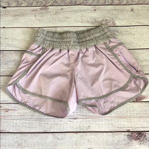 Lululemon tracker short!